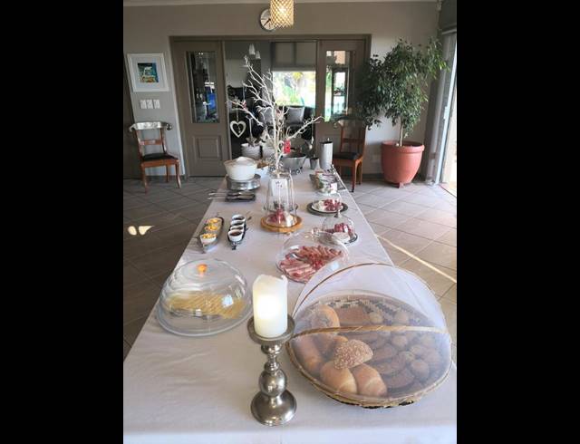 6 BEDROOM HOUSE FOR SALE IN PAARL